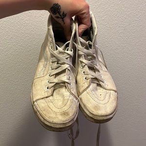 Women high top white vans size 7 just need to be cleaned!